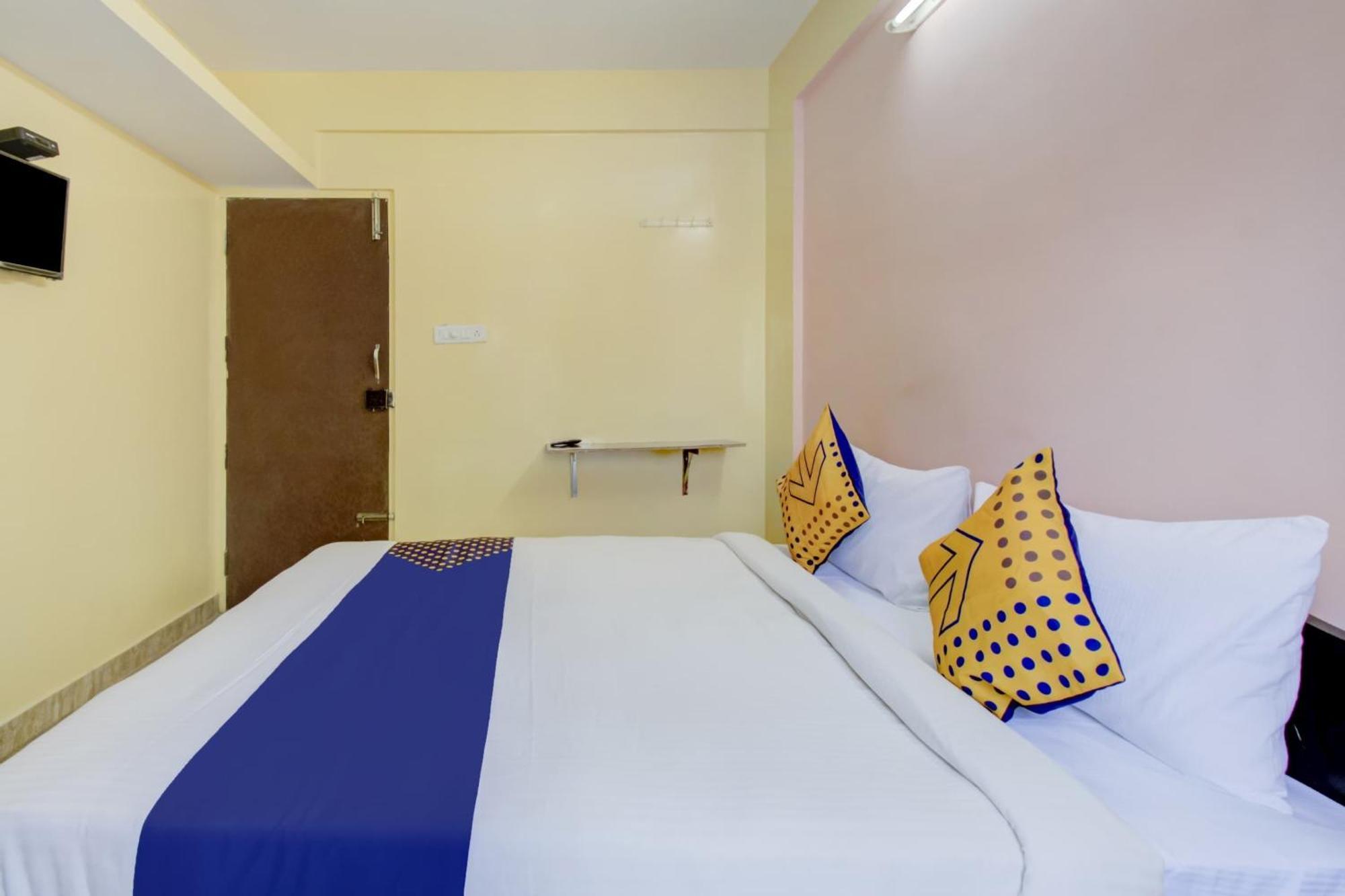 Hotel O Manyata Deluxe 班加罗尔 外观 照片